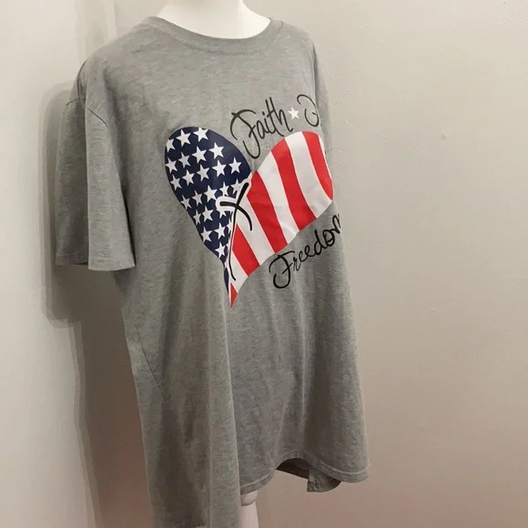 NWOT Faith Family Freedom T-shirt Size XXL - Picture 4 of 11